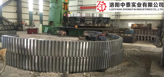 Mill Girth Gear เหล็กหล่อขนาดเส้นผ่านศูนย์กลางขนาดใหญ่ที่กำหนดเอง Ring Gear โรตารี่
