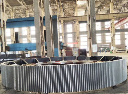 42CrMo Steel 16000mm แหวนเกียร์ขนาดใหญ่สำหรับโรงสีซีเมนต์และเตาเผาแบบหมุนรอบวงเกียร์
