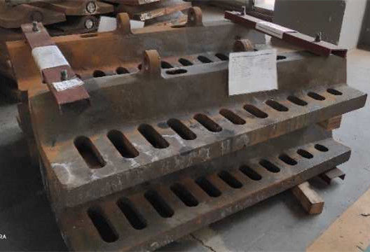 เครื่องบดลูกแมงกานีสสูงการหล่อชิ้นส่วนอะไหล่โรงสีลูกเหล็กและซับในโรงสี ag / sag